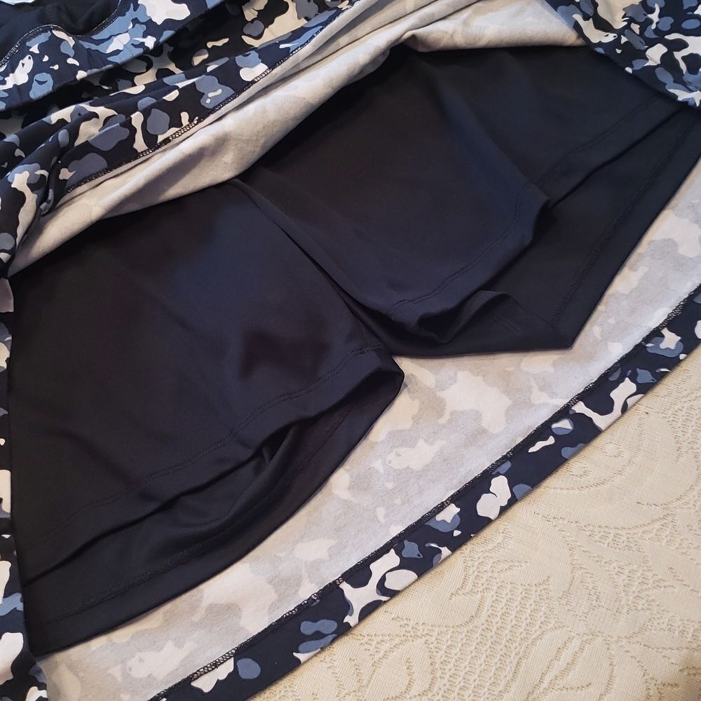 CJ Banks Abstract Design Skort Sz 3X - Picture 4 of 6